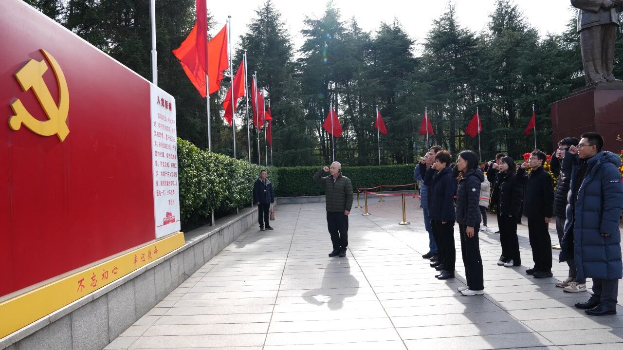 長(zhǎng)沙礦冶院與五礦有色開(kāi)展青年互訪(fǎng)互學(xué)互鑒活動(dòng)