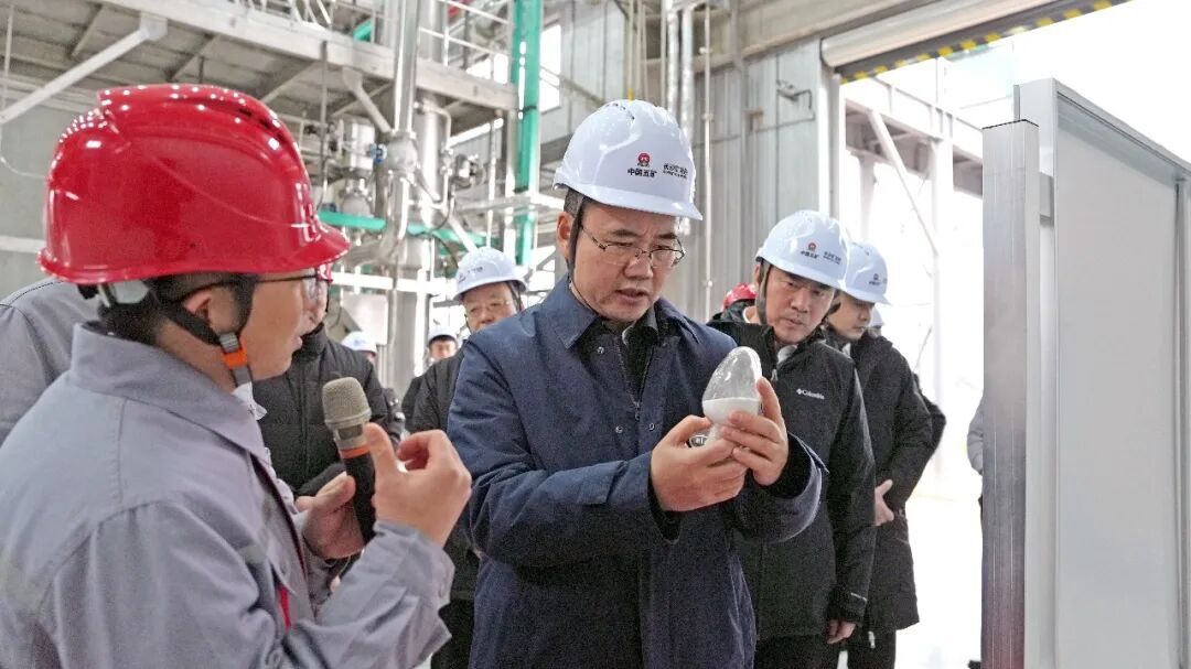 朱可炳調研長沙礦冶院、中冶長天并慰問干部職工